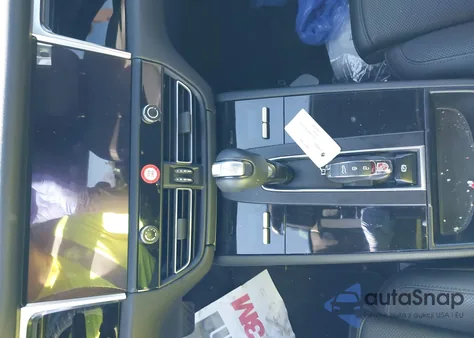 2022 Porsche Macan z USA, uszkodzony, nr VIN WP1AA2A54NLB01456